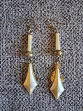 Vintage Style Art Deco Style Gold and Cream Dangle Pearl-Effect Earrings
